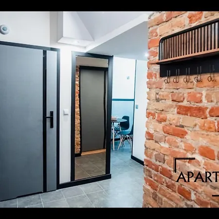 Luxapart 9, Lublin, Stare Miasto, Plac Zamkowy